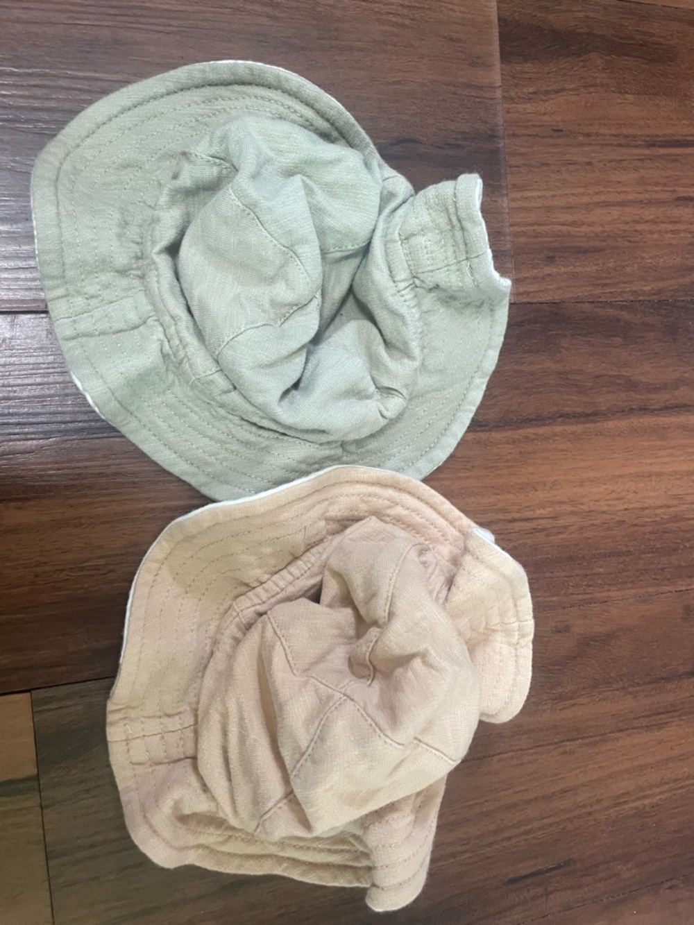 Rabbit & Bear organic 3-6m bucket hats